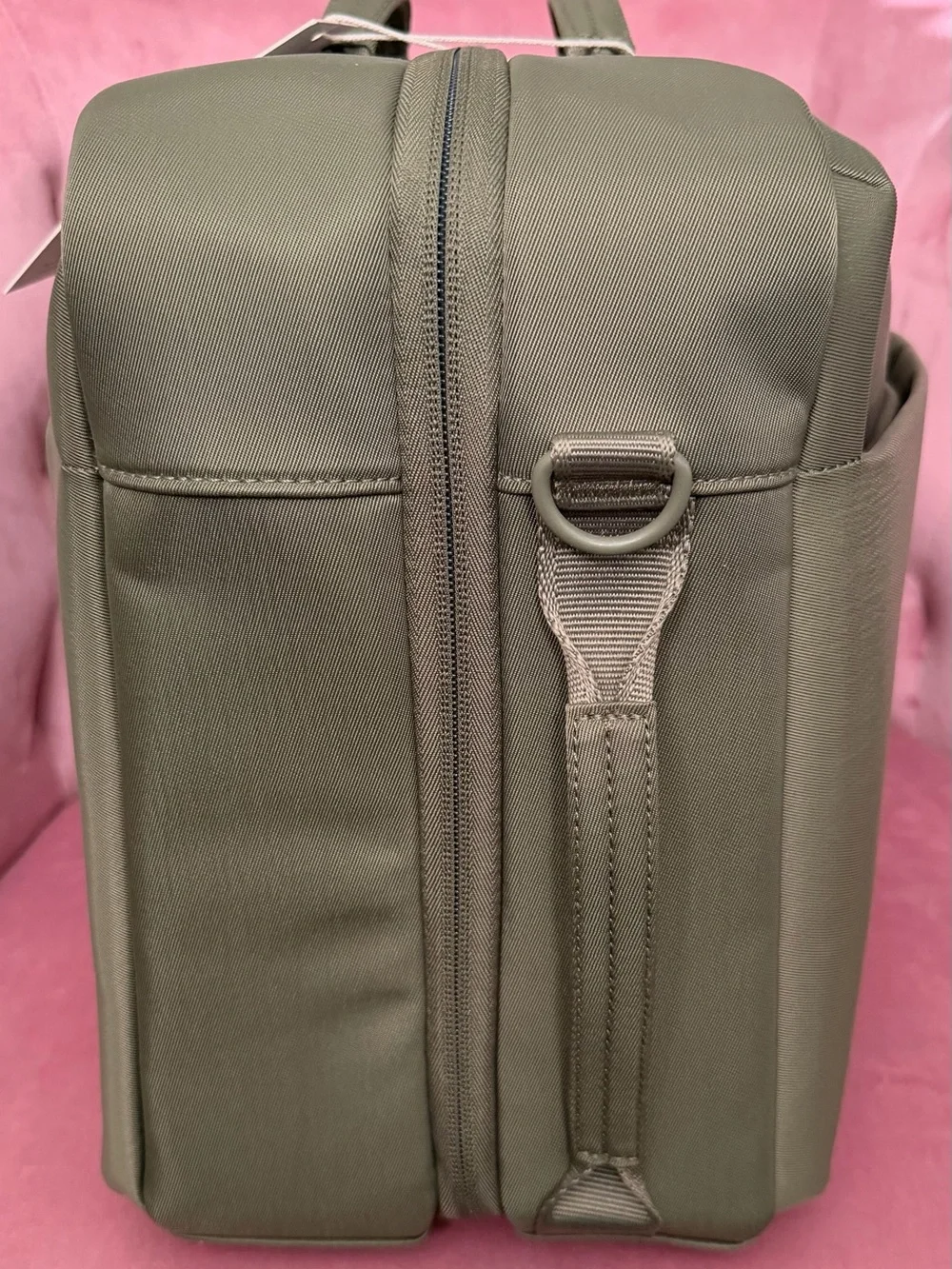 BEIS olive green